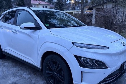 Hyundai Kona große Batt./NaviCAM/LED/Lenkrhzg/Schiebed. 139.969 km 15.900 &euro; Berlin 10247