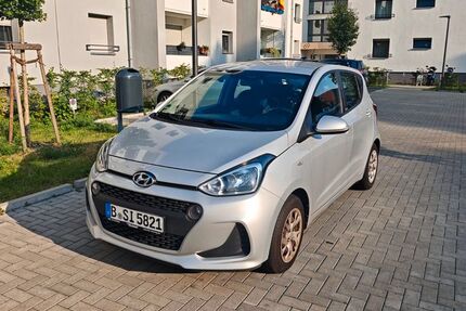Hyundai i10 38.400 km 9.990 &euro; Berlin 12353