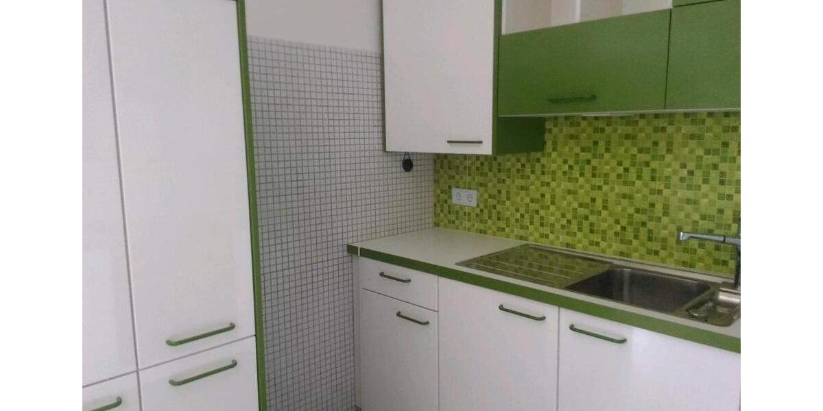 Dachgeschoßwohnung Berlin Marzahn-Hellersdorf - 2 Zimmer, 52 m&sup2;, 1.200&euro; | Angebot:24730052