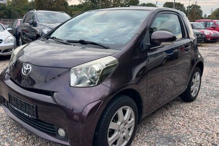Toyota IQ 129.000 km 6.950 &euro; Berlin 10829