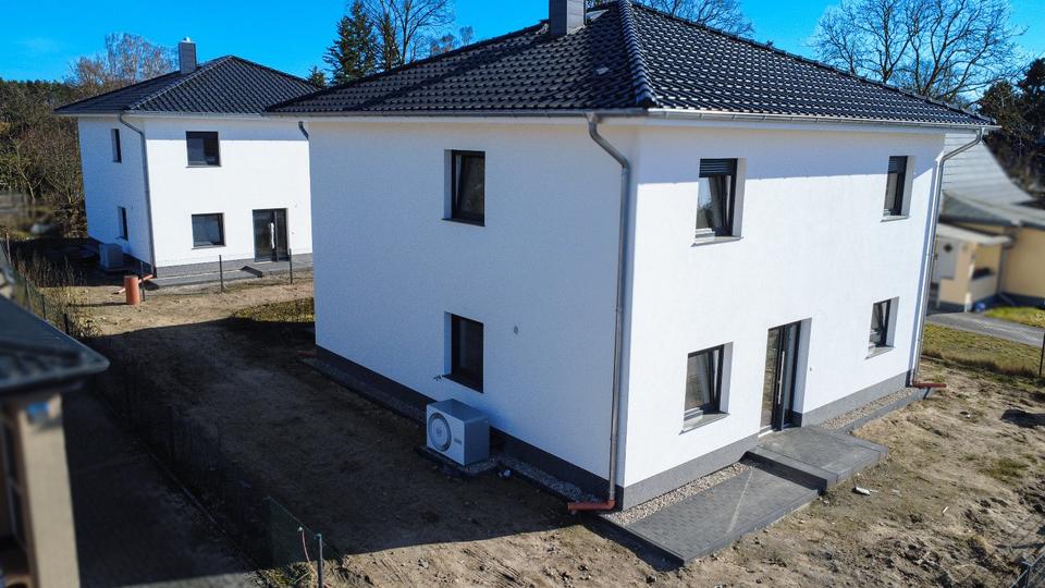 Einfamilienhaus Panketal - 10 Zimmer, 340 m&sup2;, 5.500&euro; | Angebot:25649129