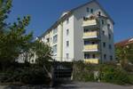 IDEAL FÜR JUNG UND ALT - Gemütliche 2-Zimmer-Wohnung mit EBK, Balkon und Fahrstuhl