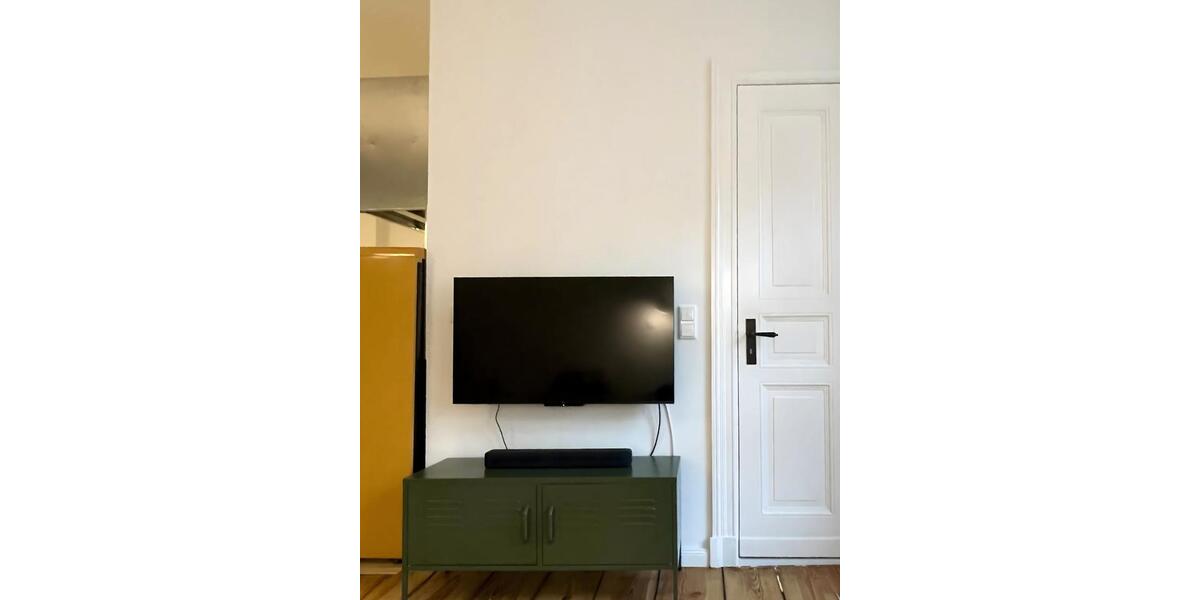 Etagenwohnung Berlin Tempelhof-Schöneberg - 1 Zimmer, 35 m&sup2;, 1.300&euro; | Angebot:26105214