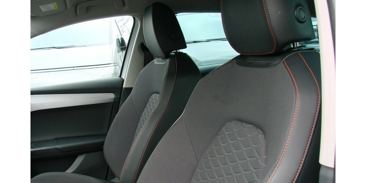 Seat Leon 1.5TSi Hybrid FR ACC LED Kamera 26.551 km 24.980 &euro; Falkensee 14612