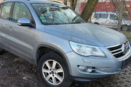 VW Tiguan 146.000 km 4.490 &euro; Bad Saarow 15526