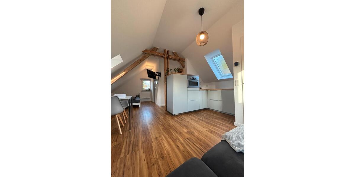 Dachgeschoßwohnung Berlin Treptow-Köpenick - 1 Zimmer, 37 m&sup2;, 950&euro; | Angebot:26236277