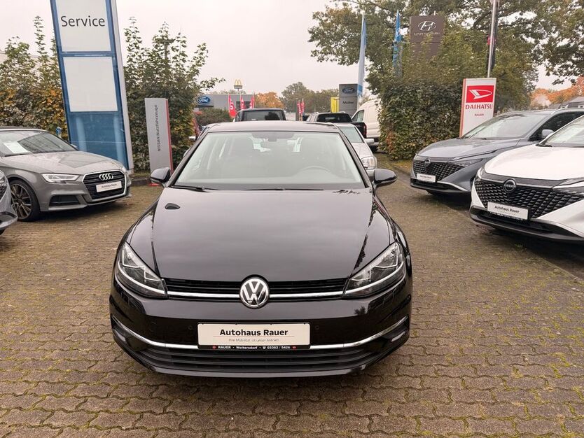 VW Golf 67.744 km 16.890 € Erkner 15537