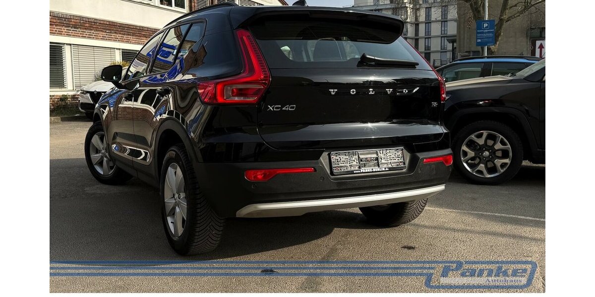 Volvo XC40 Essential 2WD 8G*LED*Virtuall*PDC*BT*Tempo* 15.156 km 25.990 &euro; Berlin 13187