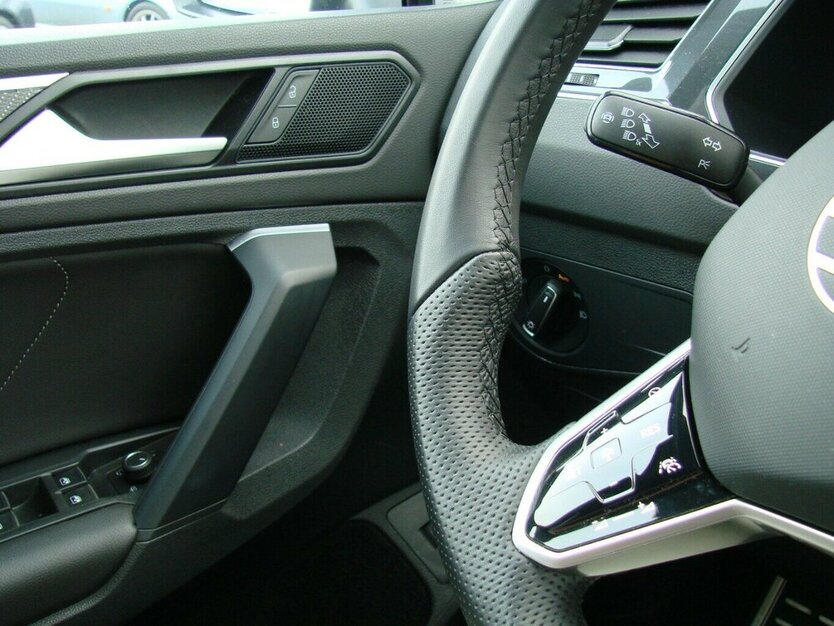 VW Tiguan 2.0TSI R-Line 4Motion 360° IQ-Light ACC 59.491 km 37.980 € Falkensee 14612