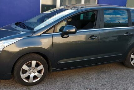 Peugeot 5008 170.000 km 3.999 &euro; Berlin 13405