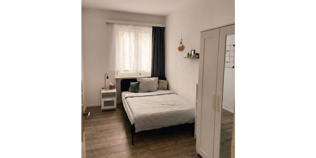 Etagenwohnung Berlin Tempelhof-Schöneberg - 4 Zimmer, 80 m&sup2;, 1.750&euro; | Angebot:24701167