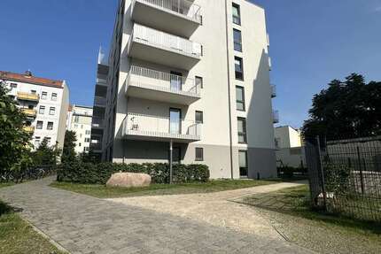 Wohnung zum Mieten in Berlin 1.697 € 84 m²