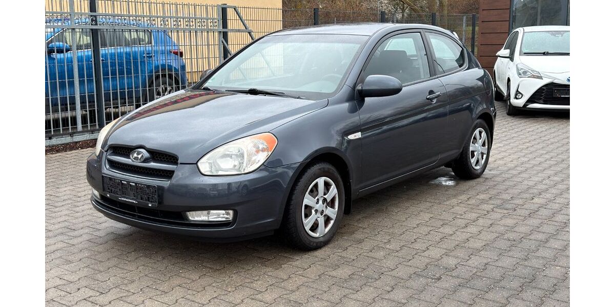 Hyundai Accent 178.885 km 1.999 &euro; Blankenfelde-Mahlow 15827
