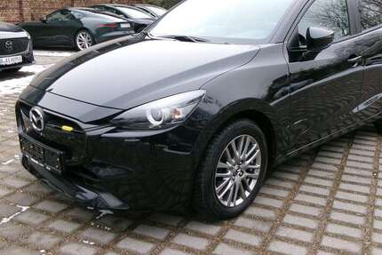 Mazda 2 32.246 km 17.990 &euro; Berlin 13407