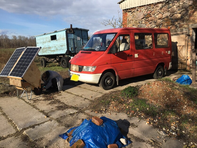 Mercedes-Benz Sprinter 178.000 km 8.300 € Berlin 10178