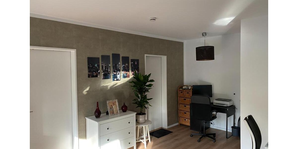 Etagenwohnung Berlin Marzahn-Hellersdorf - 2 Zimmer, 67 m&sup2;, 1.206&euro; | Angebot:24184004