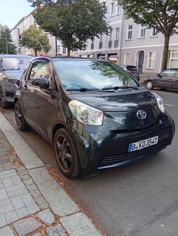 Toyota IQ 159.000 km 5.800 € berlin 12057