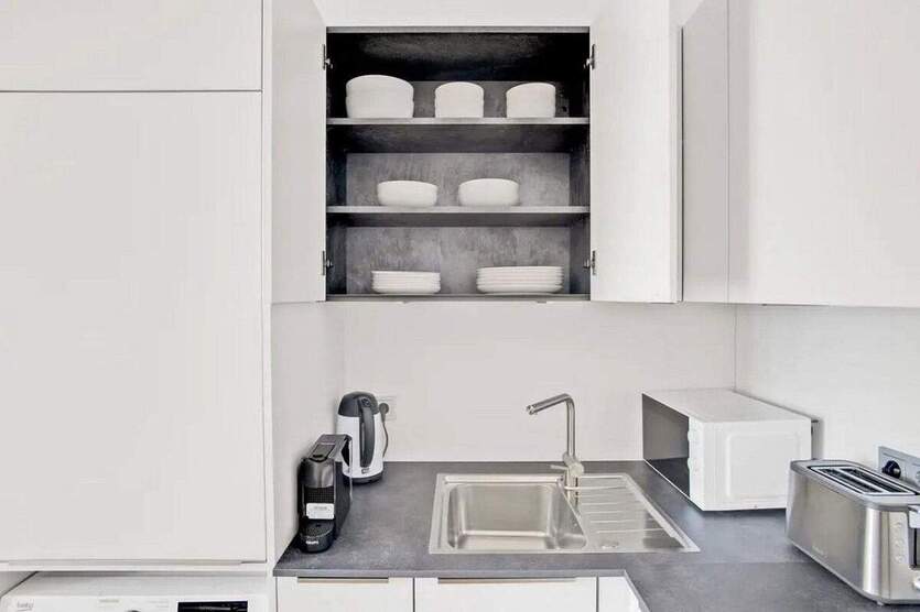 Voll möblierte, geräumige Wohnung in Berlin 2 zimmer