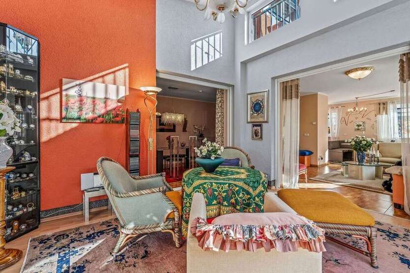 Haus zum Kaufen in Hohen Neuendorf 598.000 € 159 m²