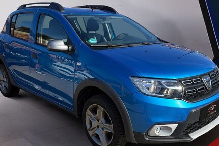 Dacia Sandero 91.000 km 7.999 &euro; Berlin 12439