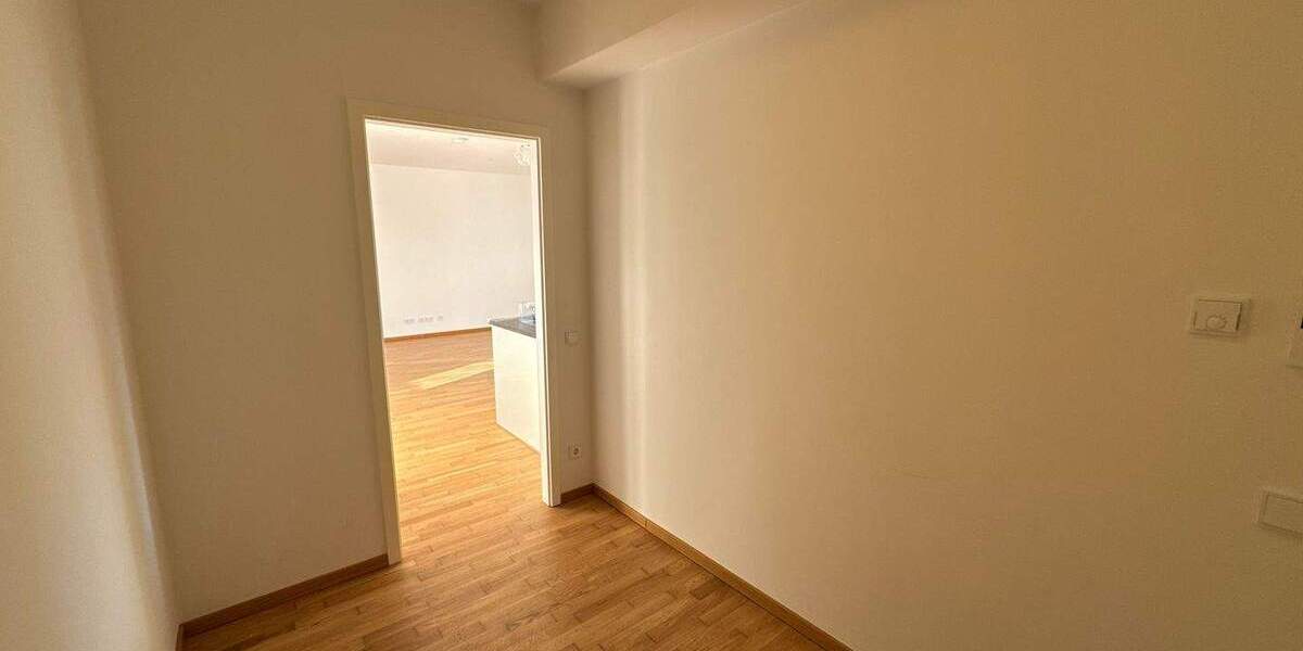 Etagenwohnung Berlin Mitte - 4 Zimmer, 107 m&sup2;, 2.400&euro; | Angebot:24727218