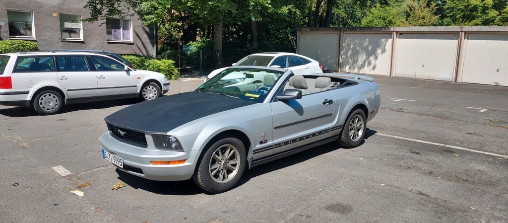 Ford Mustang 215.000 km 12.400 € Berlin 12351