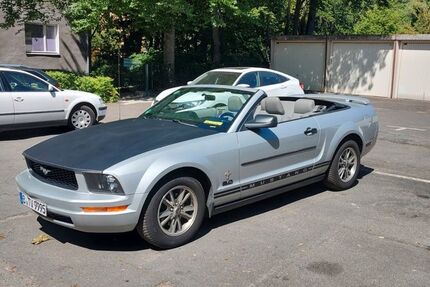 Ford Mustang 215.000 km 14.900 € Berlin 12351