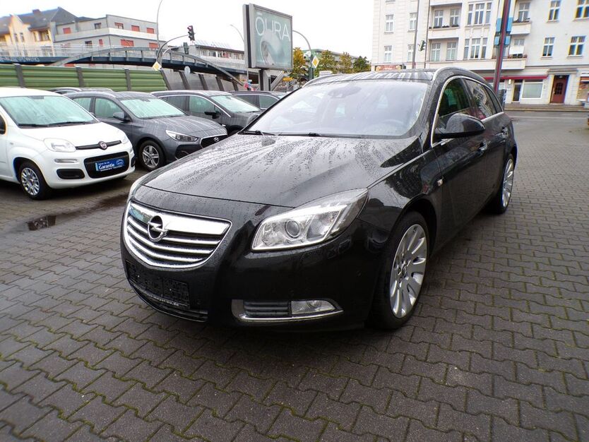 Opel Insignia 189.000 km 4.900 € Berlin 12347