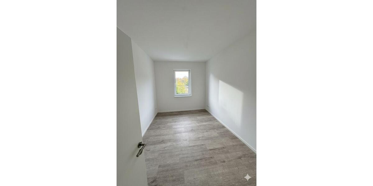 Etagenwohnung Rüdersdorf bei Berlin Hennickendorf - 5 Zimmer, 139 m&sup2;, 1.599&euro; | Angebot:26681689