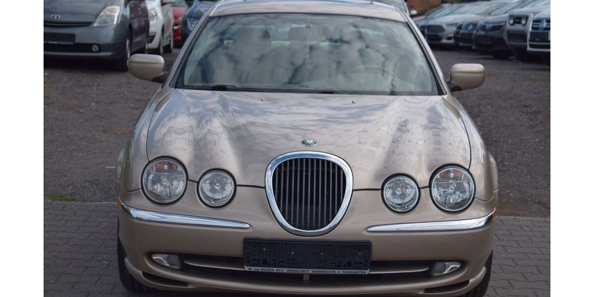 Jaguar S-Type 235.000 km 3.999 € Berlin 13597