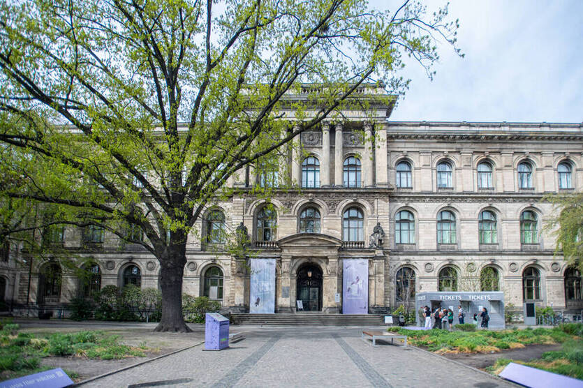 Statement-Masterpiece in Berlin-Mitte mit Terrasse und exklusivem Sky Deck 2 zimmer