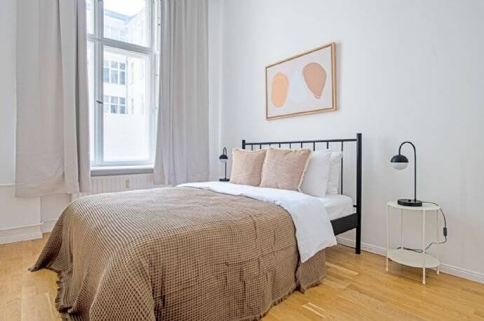 Etagenwohnung Berlin Schöneberg - 5 Zimmer, 140 m&sup2;, 2.280&euro; | Angebot:26196253