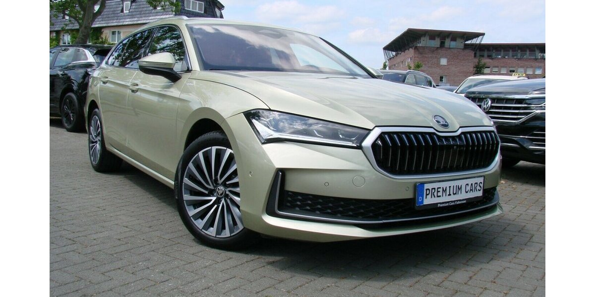Skoda Superb 2.0TDi 4x4 L&K ACC SHZ LED AHK 360º HUD Can 25.989 km 41.980 &euro; Falkensee 14612