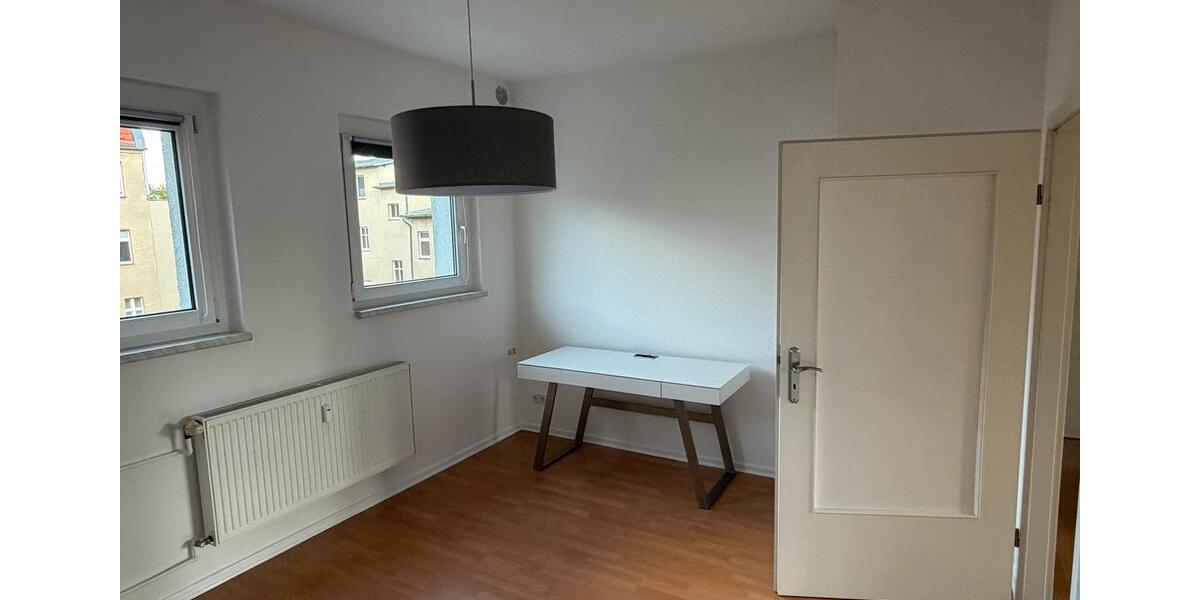 Etagenwohnung Berlin Steglitz-Zehlendorf - 3 Zimmer, 91 m&sup2;, 1.555&euro; | Angebot:26212419