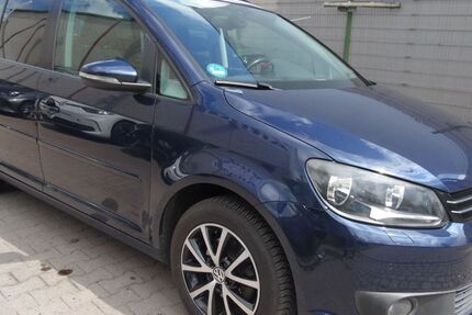 VW Touran 140.204 km 5.900 &euro; Berlin 13437