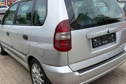 Mitsubishi Space Star 323.000 km 1.490 &euro; Berlin Weißensee-Pankow 13086