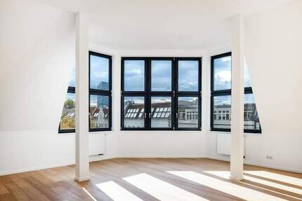 Licht und Luxus - Exklusives Penthouse mit Blick über Friedrichshain 4 zimmer
