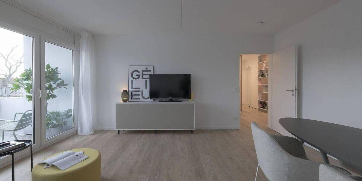 Etagenwohnung Berlin Lichterfelde - 2 Zimmer, 61 m&sup2;, 1.233&euro; | Angebot:26799240