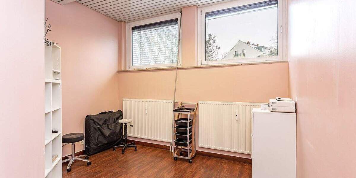 Gewerbeobjekt Berlin Friedrichsfelde - 6 Zimmer, 107 m&sup2;, 279.000&euro; | Angebot:25739626