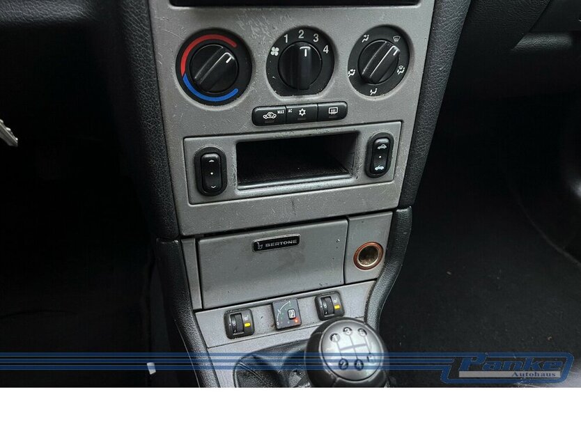 Opel Astra G Cabrio 2.2 16V*Leder*SHZ*Klima*USB* 157.762 km 1.990 € Berlin 13187