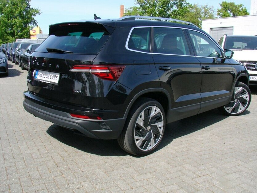 Skoda Karoq 2.0TDI Style 4x4 ACC Columbus Leder AHK 52.678 km 31.890 € Falkensee 14612