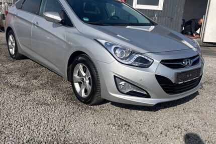 Hyundai i40 168.000 km 6.750 &euro; Mittenwalde 15749