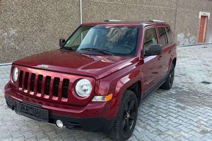 Jeep Patriot 67.000 km 12.490 € Berlin 12277
