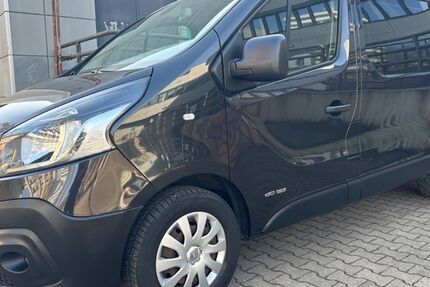 Renault Trafic 146.281 km 14.980 &euro; Berlin 13353