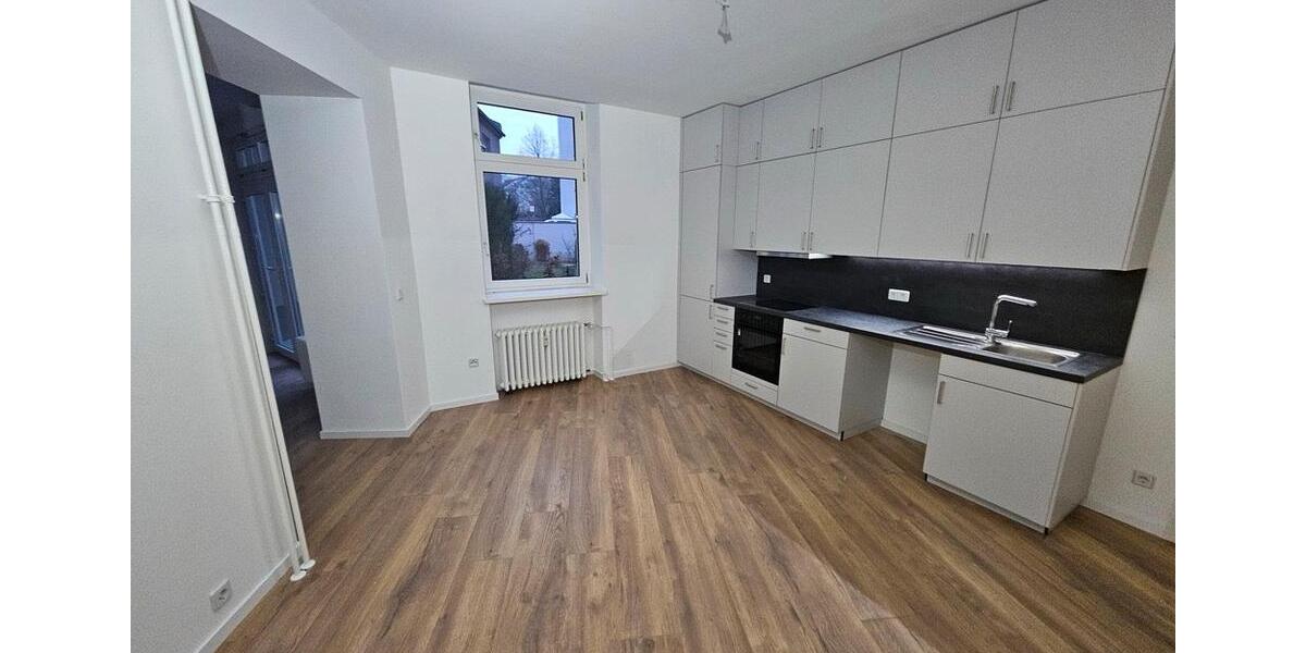 Erdgeschoßwohnung Berlin Lichtenberg - 2.5 Zimmer, 86 m&sup2;, 1.520&euro; | Angebot:24750971