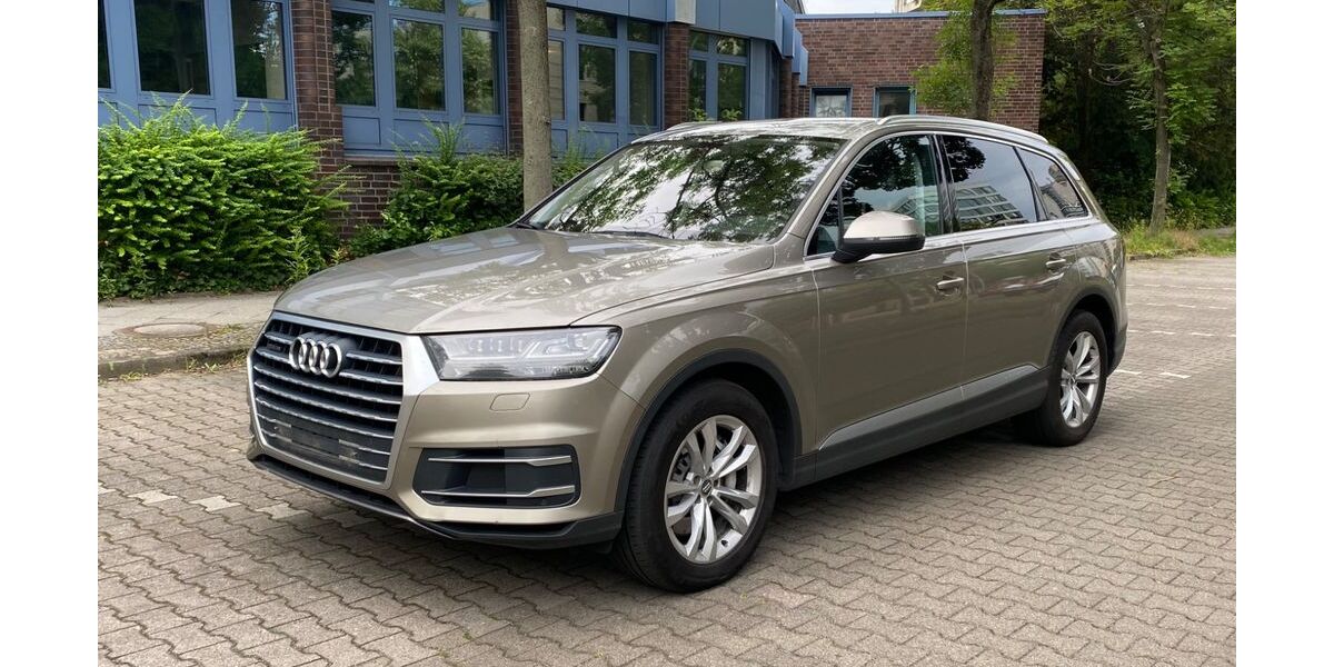 Audi Q7 320.000 km 17.499 &euro; Berlin 10623