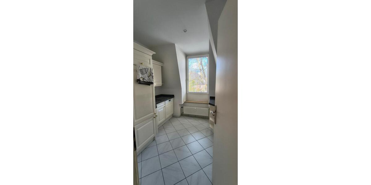 Dachgeschoßwohnung Berlin Steglitz-Zehlendorf - 2 Zimmer, 90 m&sup2;, 1.311&euro; | Angebot:26431019