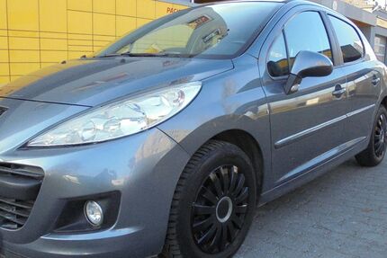 Peugeot 207 121.000 km 5.850 &euro; Berlin/Hohenschönhausen 13055