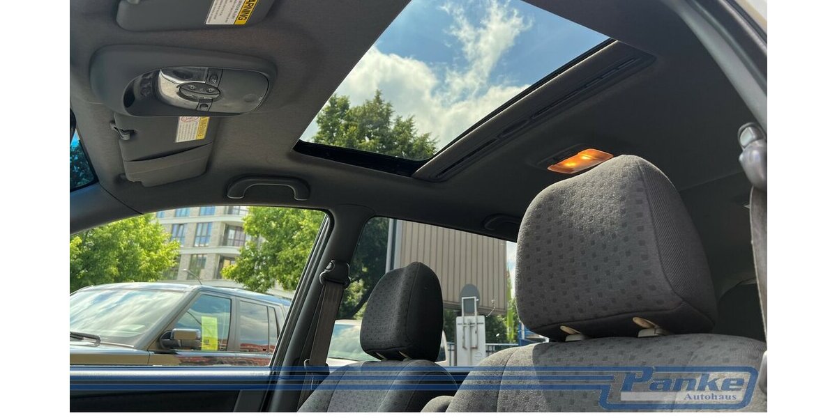 Kia Carens 2.0 16V EX Van*SchiebeD.*Klima*PDC*Bluet* 109.096 km 1.100 &euro; Berlin 13187