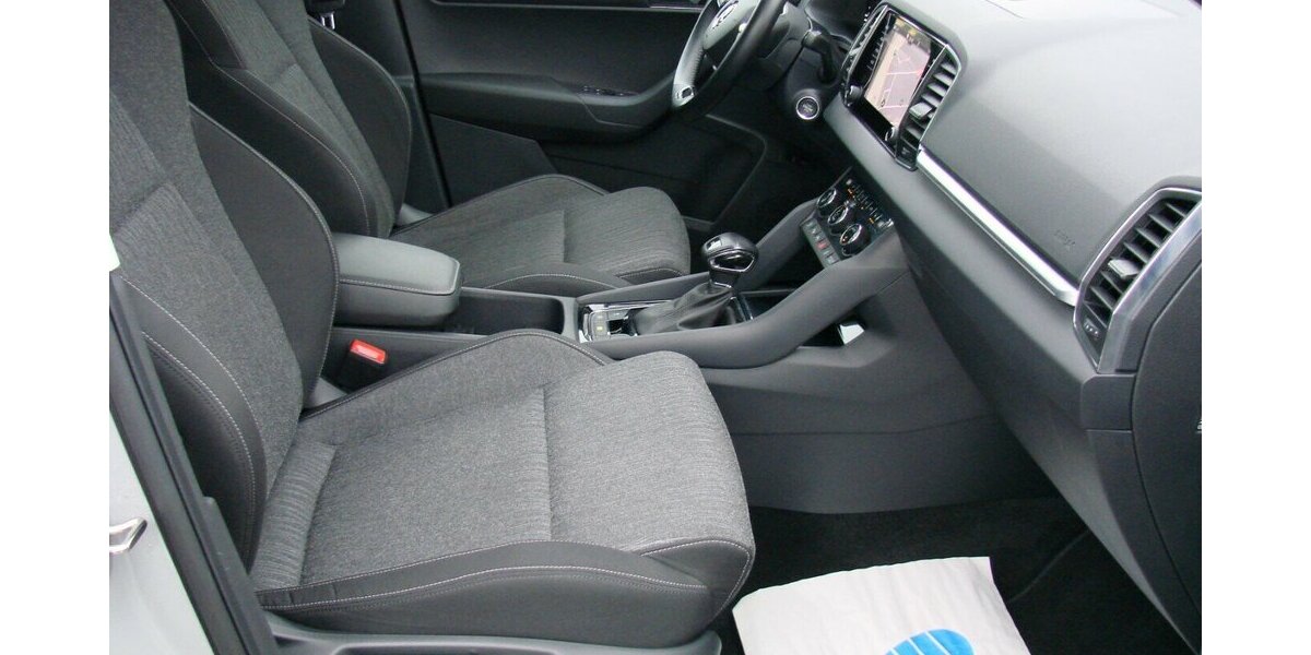 Skoda Karoq 1,5TSi Style ACC LED Kamera Family Paket II 32.882 km 25.980 &euro; Falkensee 14612